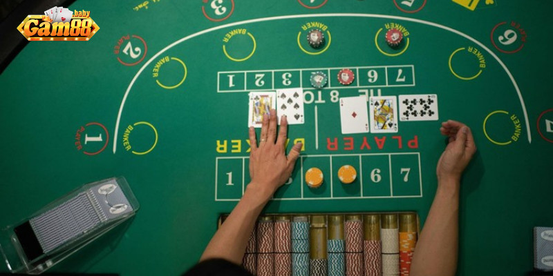Người chơi đang áp dụng chiến thuật đọc cầu Baccarat